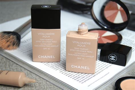 chanel vitalumiere foundation aqua|chanel vitalumiere aqua foundation price.